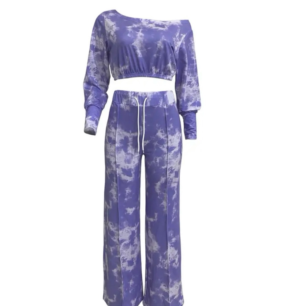 Tie Die two piece, pull string wide leg pants. - Picture 2 of 5